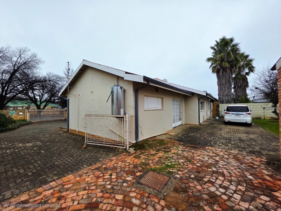15 Bedroom Property for Sale in Universitas Free State